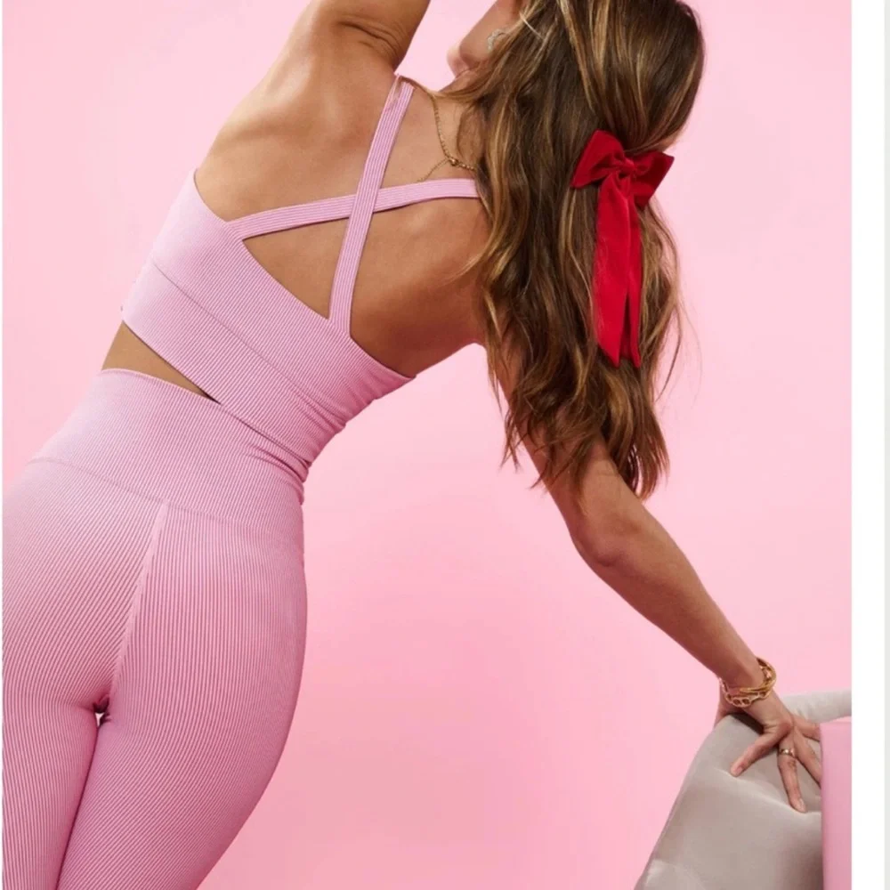 Beach Riot Workout Set - Picture 3 of 5